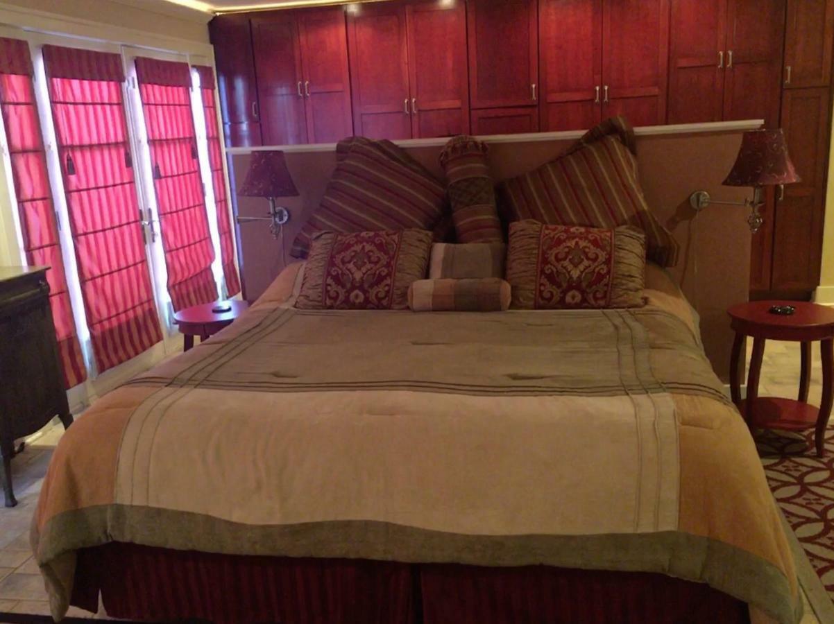The Villa Bed & Breakfast (Adults Only) Tacoma Habitación foto